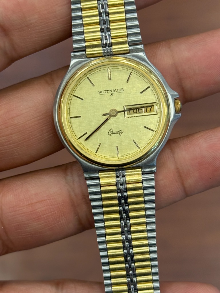 Wittnauer Vintage Rare TwoTone Daydate Quartz Dress Watch In Gold Mens Wittnauer Vintage Rare TwoTone Daydate Quartz Dress Watch In Gold Mens